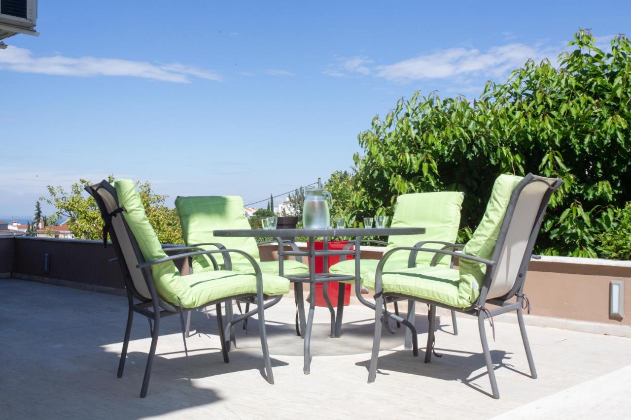 Villa Hillock: Traditional Luxury with Garden for Gatherings Thessaloniki Exterior photo