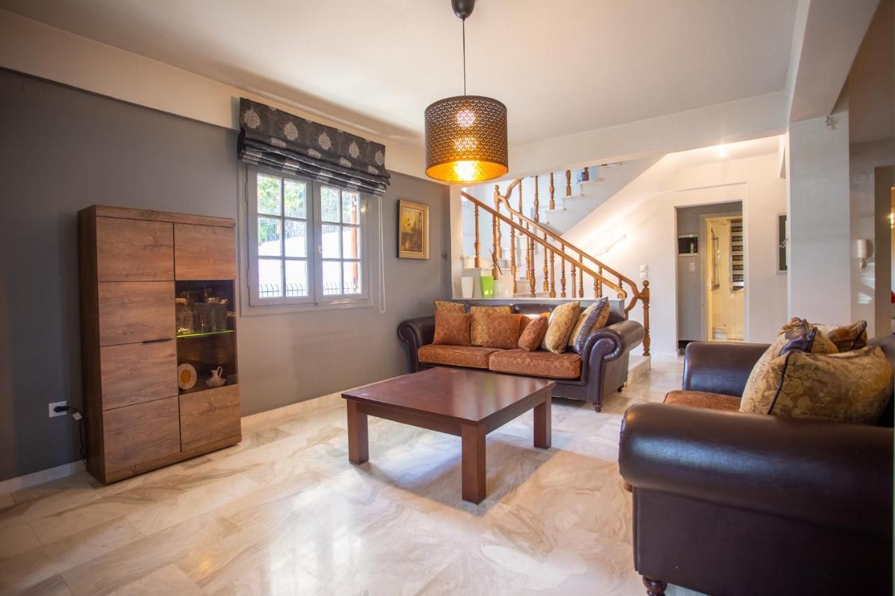 Villa Hillock: Traditional Luxury with Garden for Gatherings Thessaloniki Exterior photo