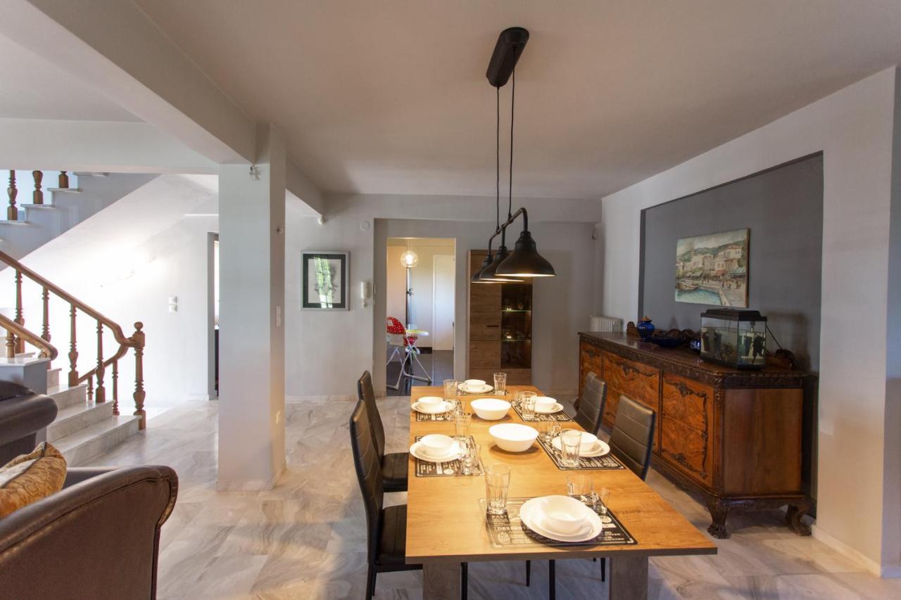 Villa Hillock: Traditional Luxury with Garden for Gatherings Thessaloniki Exterior photo